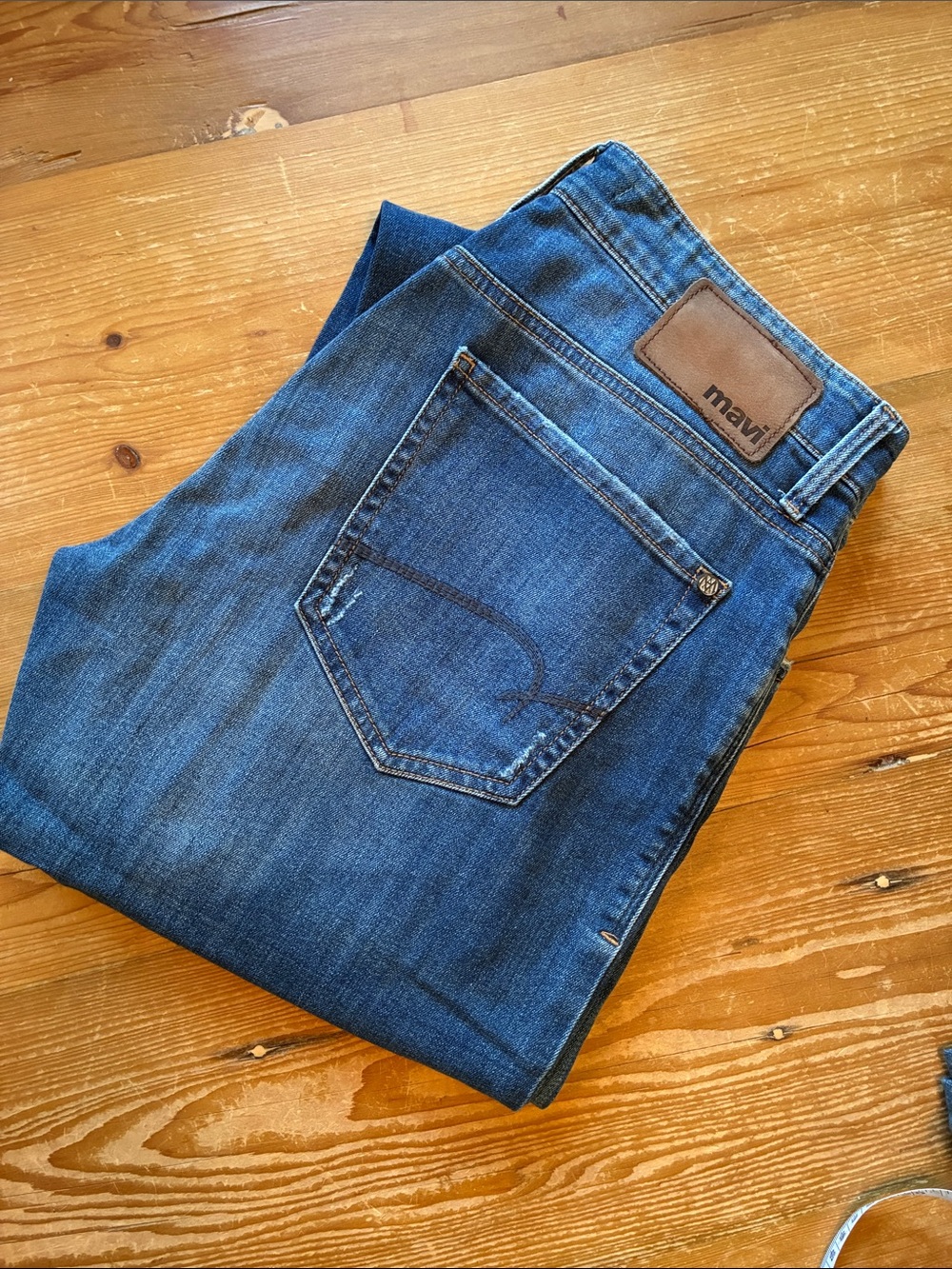 Men’s Mavi Medium Wash Light Distress Jeans
